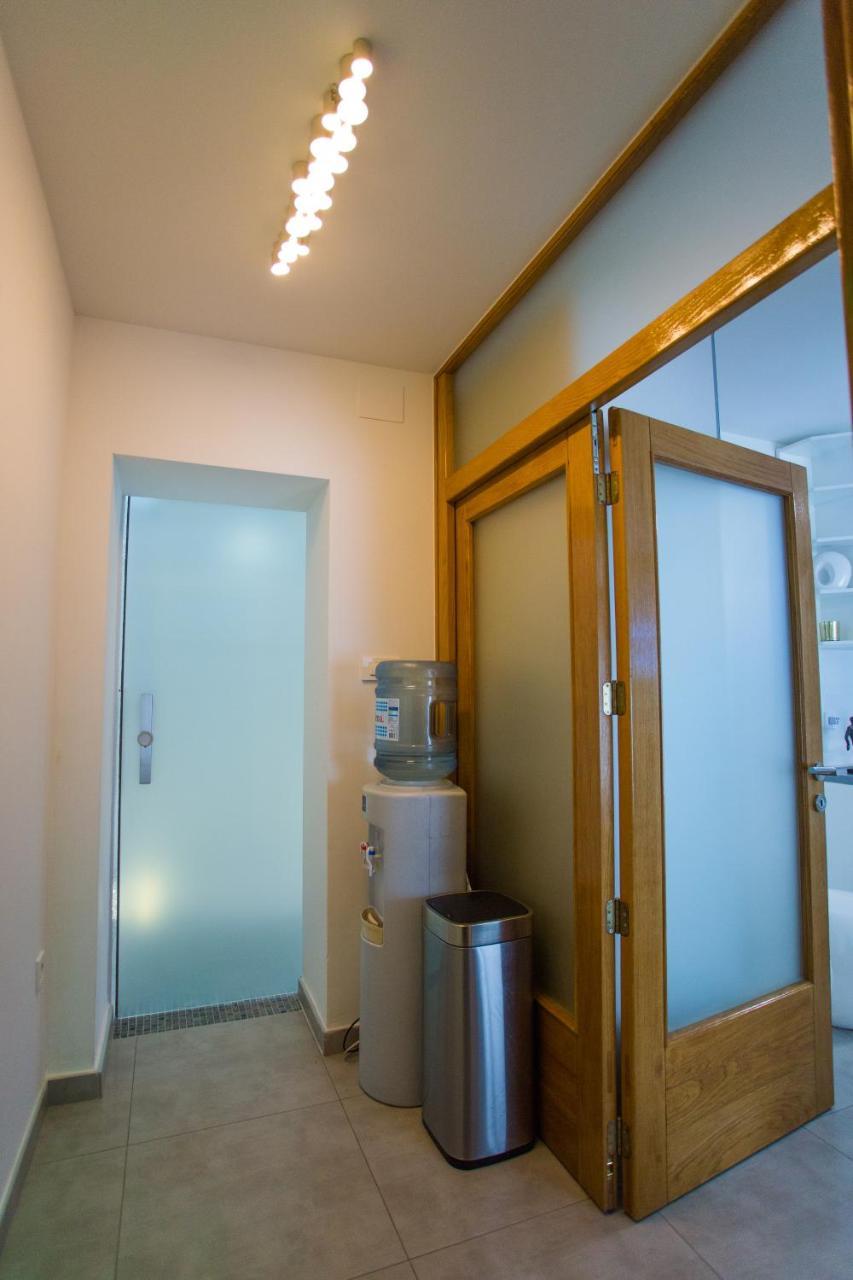 Apartment Plaza ----Wallbox 11Kw 16A ----- Private Spa- Jacuzzi, Infrared Sauna, Luxury Massage Chair, Parking, Entry With Pin 0 - 24H, Free Cancellation 24 Hours Before Check In Slavonski Brod Luaran gambar