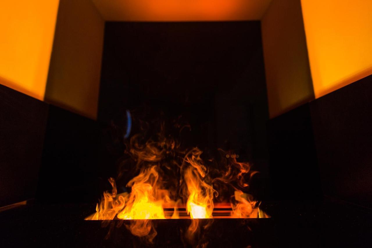 Apartment Plaza ----Wallbox 11Kw 16A ----- Private Spa- Jacuzzi, Infrared Sauna, Luxury Massage Chair, Parking, Entry With Pin 0 - 24H, Free Cancellation 24 Hours Before Check In Slavonski Brod Luaran gambar